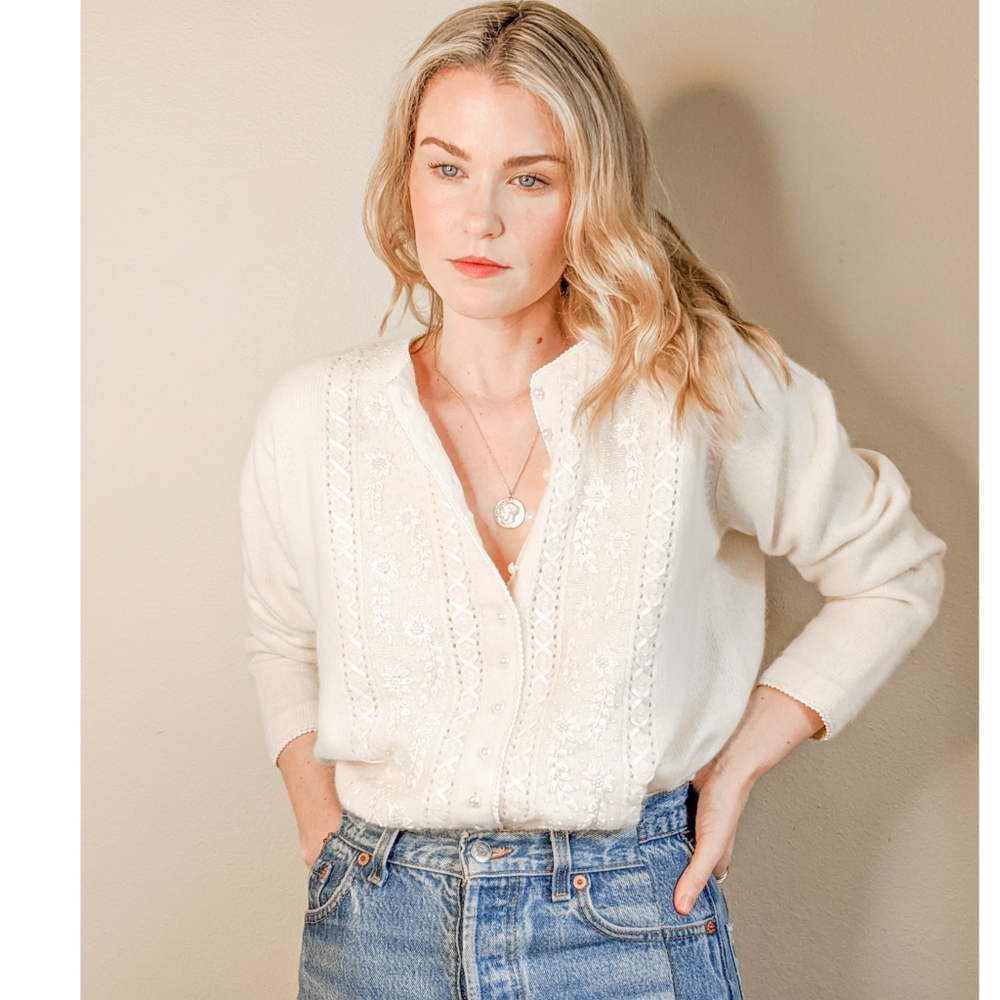 80s Ivory Lambswool/ Angora Embroidered Sweater